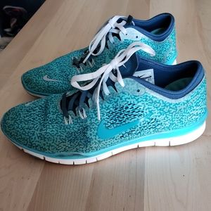 Nike womens free 5.0